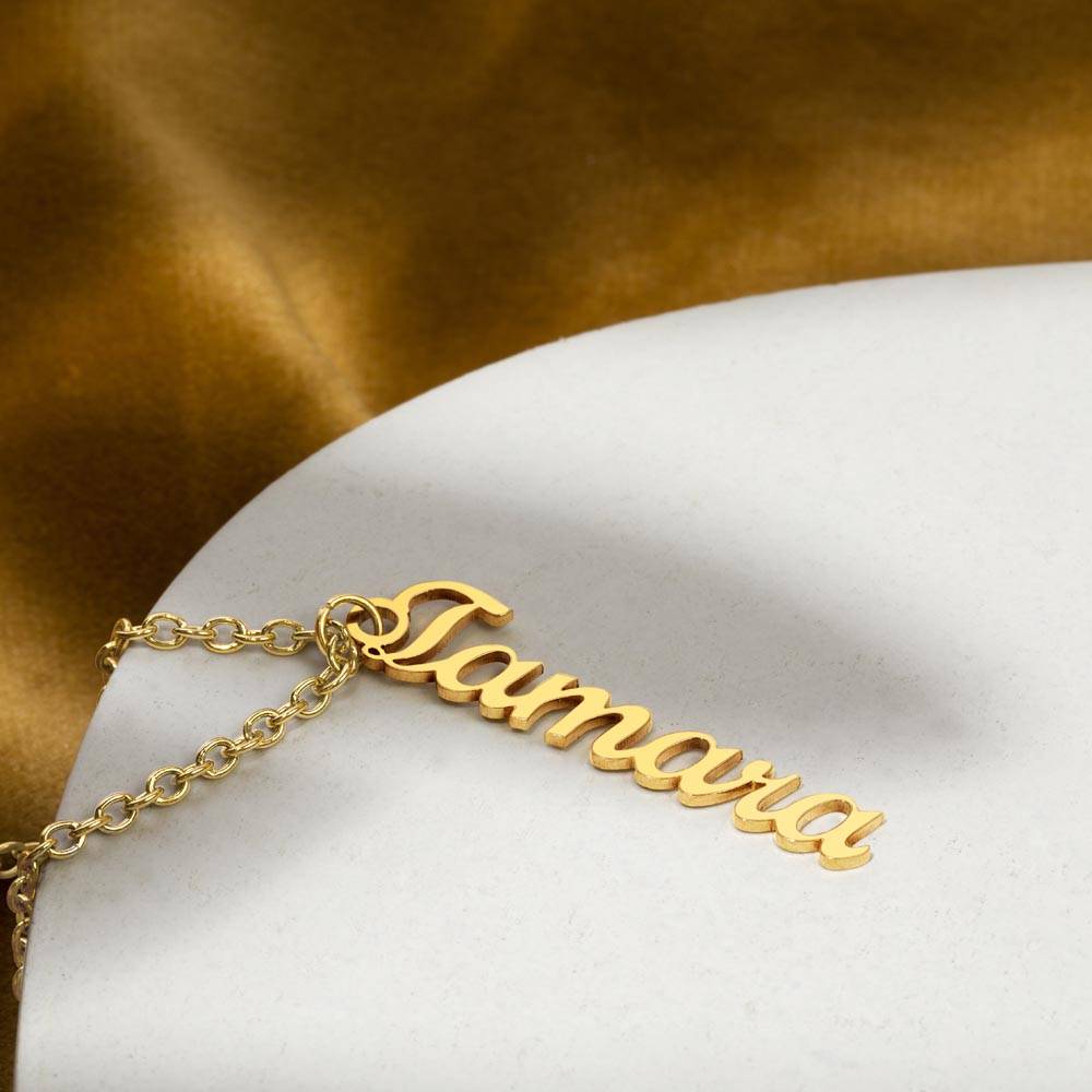 Vertical Name Necklace W/MC